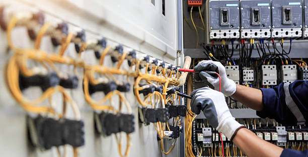 Professional Electrician technician working in Shenandoah, TX